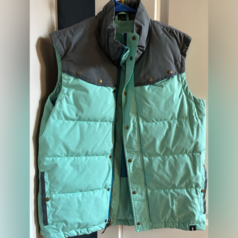 Cotopaxi down vest puffer men’s M women’s L